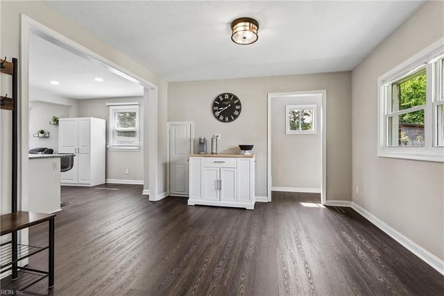 328 Velva DR, Chesapeake, VA 23325