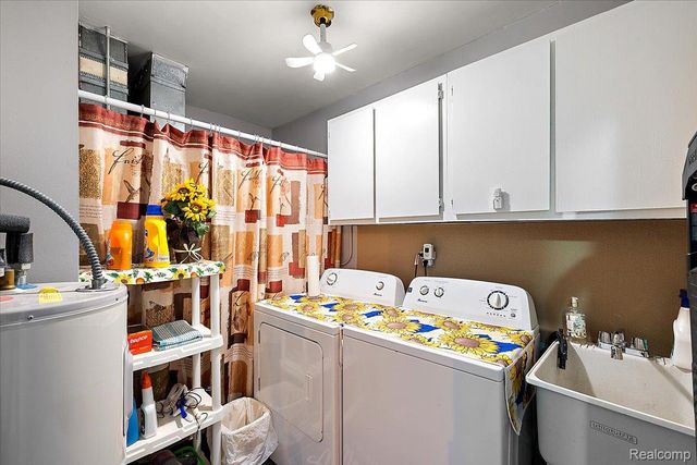 32622 Valley Drive, Warren, MI 48093