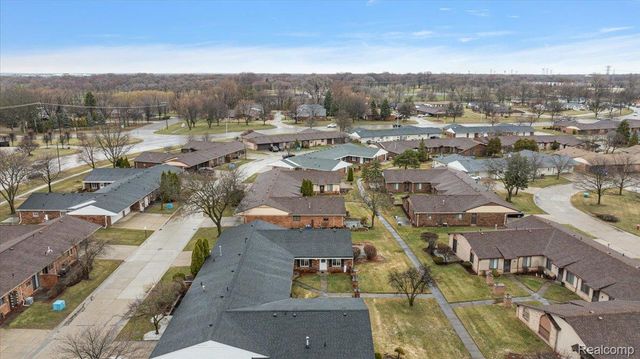 32622 Valley Drive, Warren, MI 48093