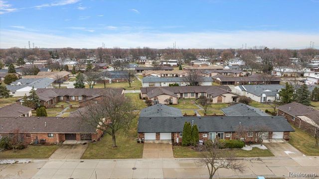 32622 Valley Drive, Warren, MI 48093