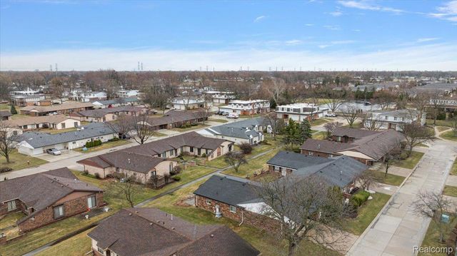 32622 Valley Drive, Warren, MI 48093