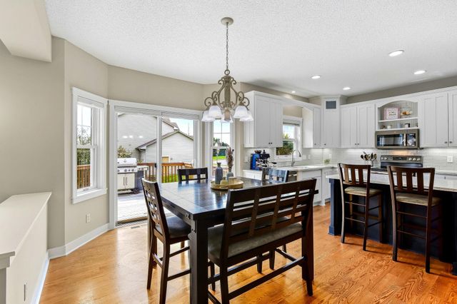 5725 103rd Avenue N, Brooklyn Park, MN 55443
