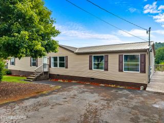 395 E Dumplin Valley Rd, Jefferson City, TN 37760