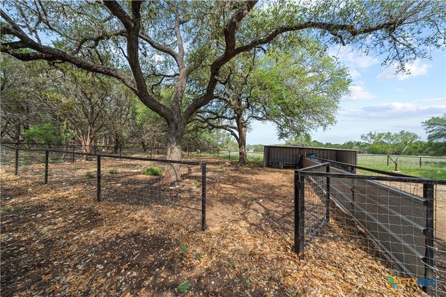 351 Line Camp Loop, Spring Branch, TX 78070