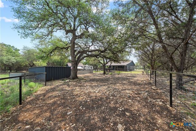 351 Line Camp Loop, Spring Branch, TX 78070