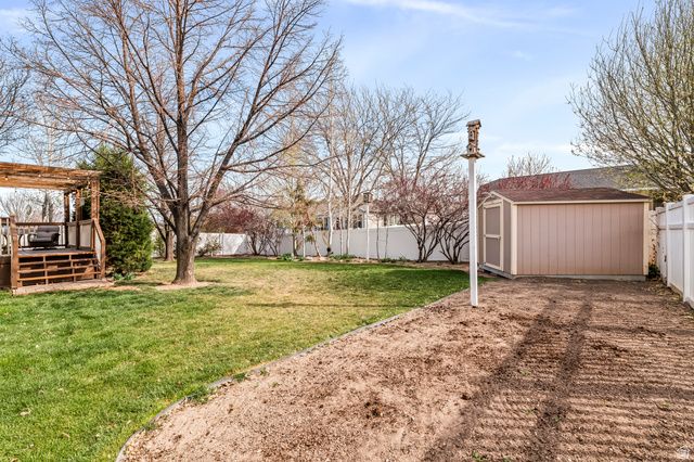 58 E WILDHORSE RD, Saratoga Springs, UT 84045