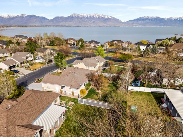 58 E WILDHORSE RD, Saratoga Springs, UT 84045