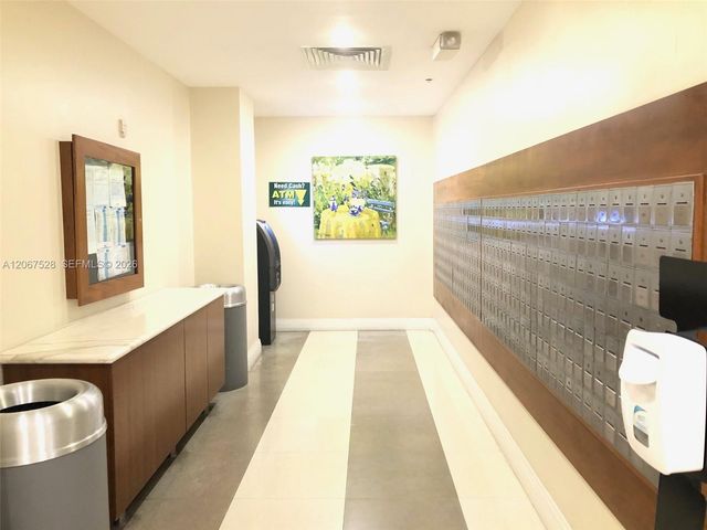 3001 S Ocean Drive 229, Hollywood, FL 33019