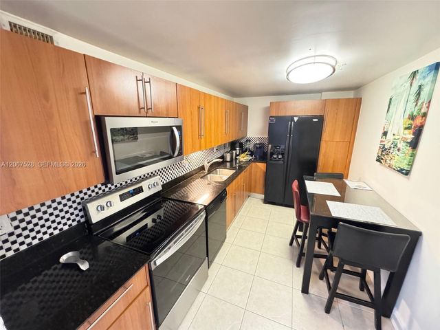 3001 S Ocean Drive 229, Hollywood, FL 33019