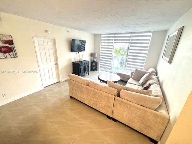 3001 S Ocean Drive 229, Hollywood, FL 33019