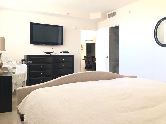 3001 S Ocean Drive 229, Hollywood, FL 33019