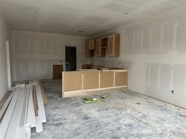 608 S 3rd Street, Morris, OK 74445