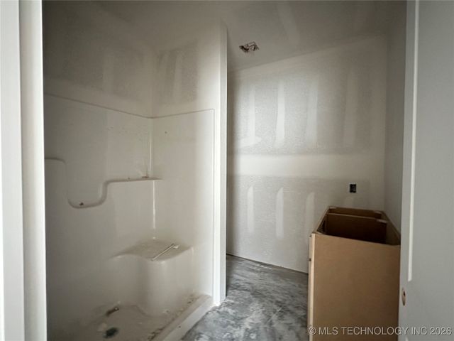 608 S 3rd Street, Morris, OK 74445