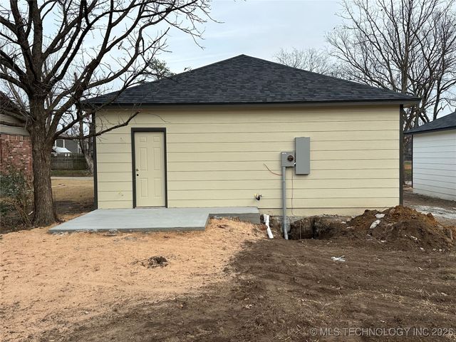 608 S 3rd Street, Morris, OK 74445