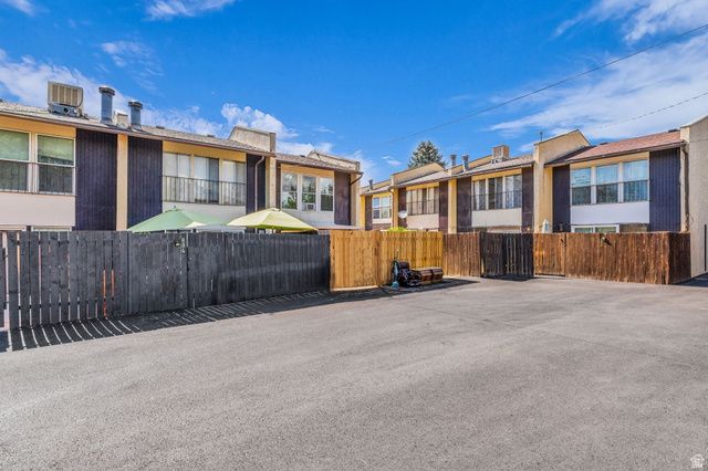 886 N 350 E, Orem, UT 84057