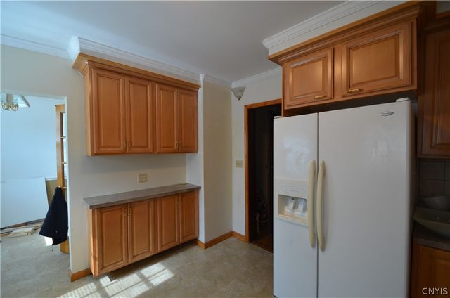 210 Lincoln Park Drive, Syracuse, NY 13203