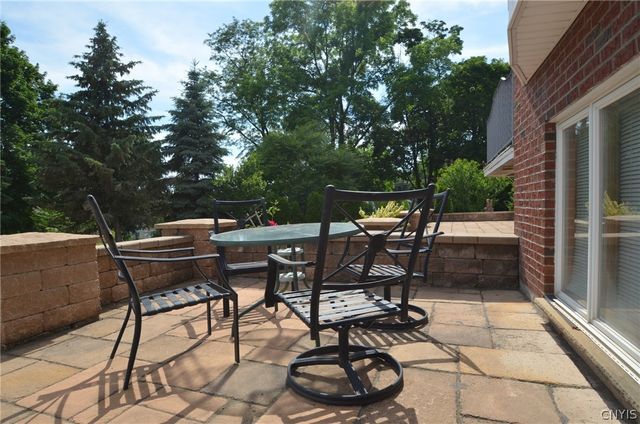 210 Lincoln Park Drive, Syracuse, NY 13203