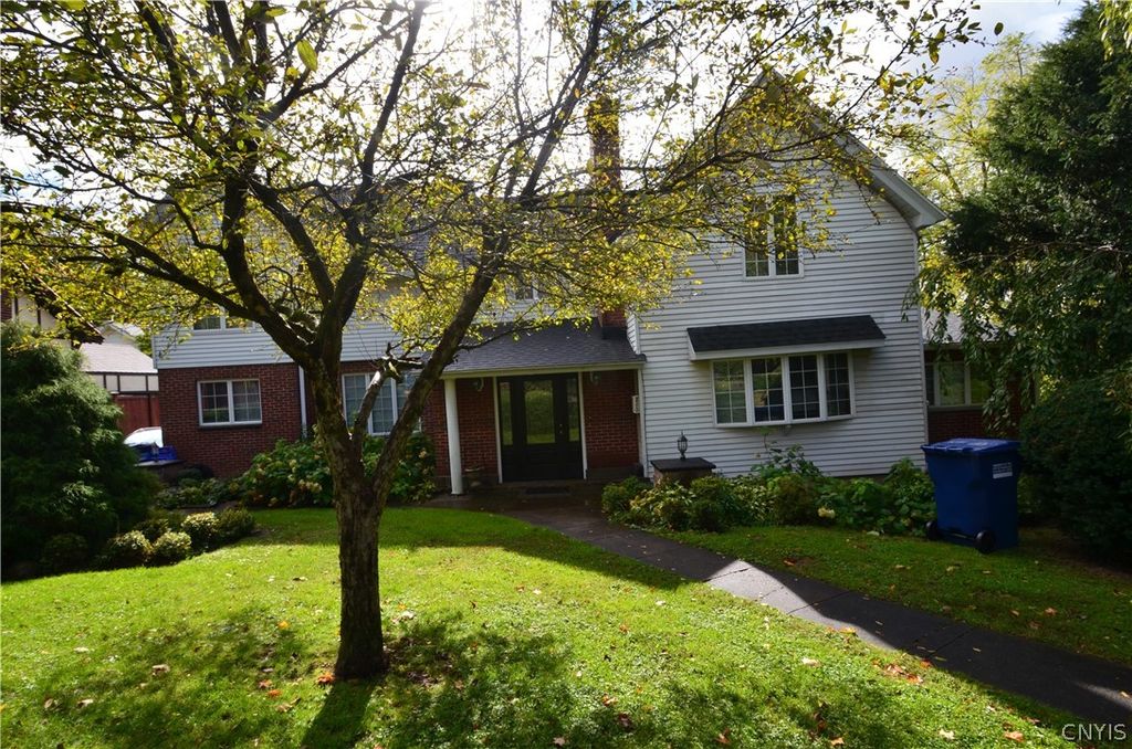 210 Lincoln Park Drive, Syracuse, NY 13203