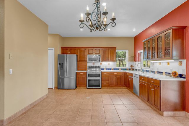 111 Woodlawn DR, Kingsland, TX 78639