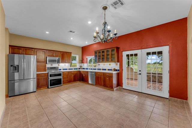 111 Woodlawn DR, Kingsland, TX 78639