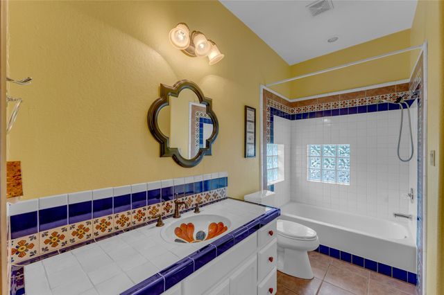 111 Woodlawn DR, Kingsland, TX 78639