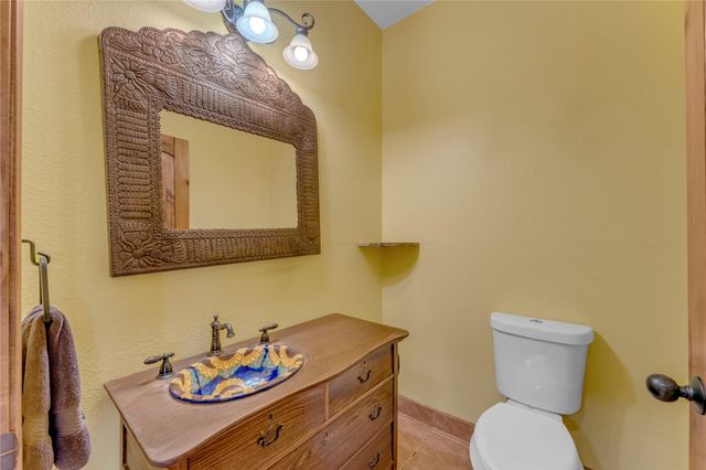 111 Woodlawn DR, Kingsland, TX 78639