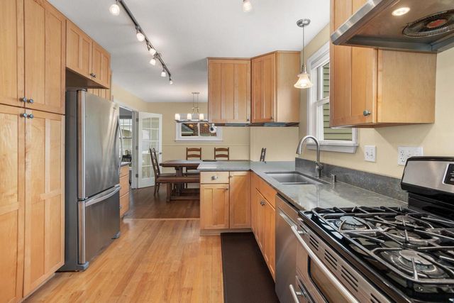 4918 N Elkhart AVENUE, Whitefish Bay, WI 53217