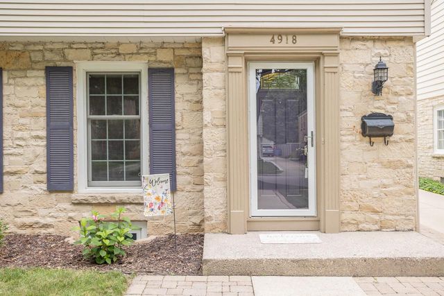 4918 N Elkhart AVENUE, Whitefish Bay, WI 53217