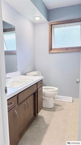 4431 S 46th Street, Lincoln, NE 68156