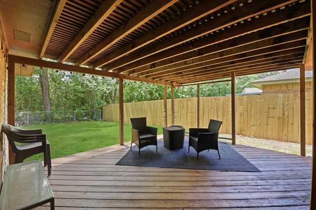 3008 Hunnington Drive, Conroe, TX 77303