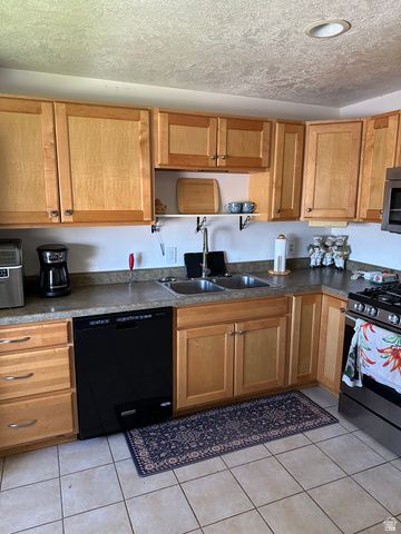 6497 W 3860 S, West Valley City, UT 84128