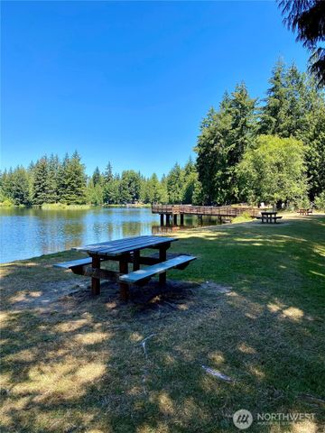 740 E Lakeshore Drive East, Shelton, WA 98584