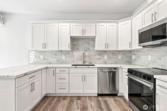 740 E Lakeshore Drive East, Shelton, WA 98584