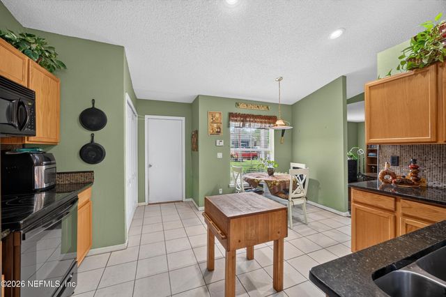 145 DOVER BLUFF Drive, Orange Park, FL 32073