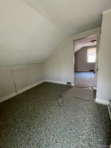 19708 Fairport Street, Detroit, MI 48205