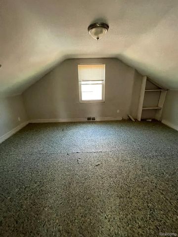 19708 Fairport Street, Detroit, MI 48205