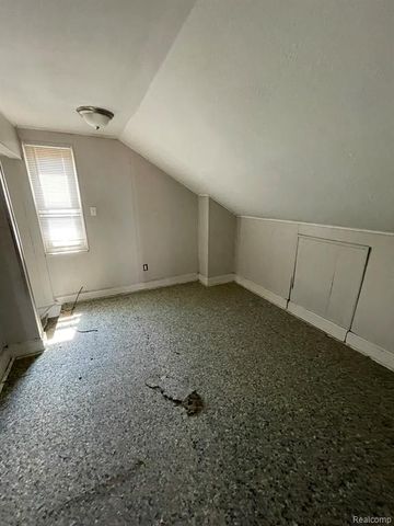 19708 Fairport Street, Detroit, MI 48205