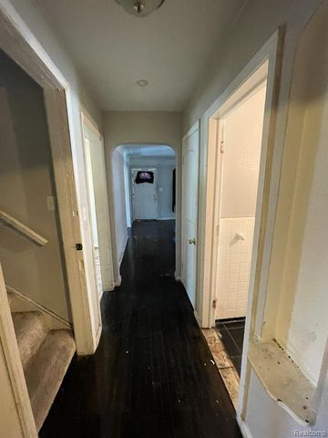 19708 Fairport Street, Detroit, MI 48205