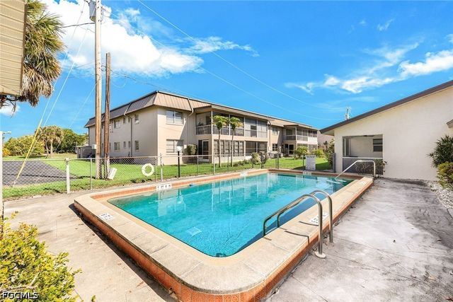 4611 SE 5th PL 6, Cape Coral, FL 33904