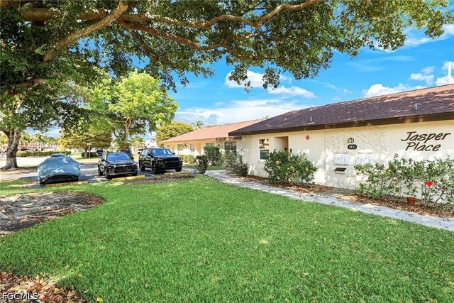 4611 SE 5th PL 6, Cape Coral, FL 33904