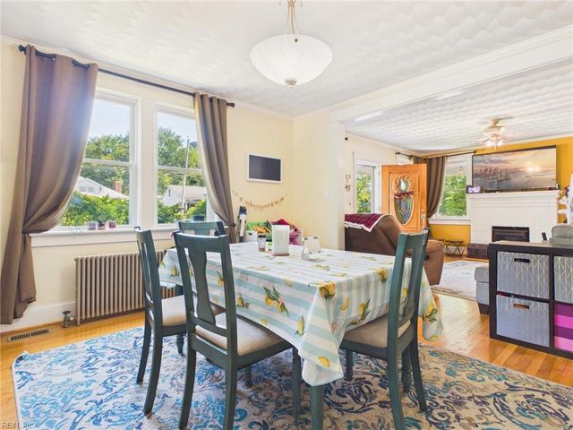 4127 W Greenway CT, Portsmouth, VA 23707