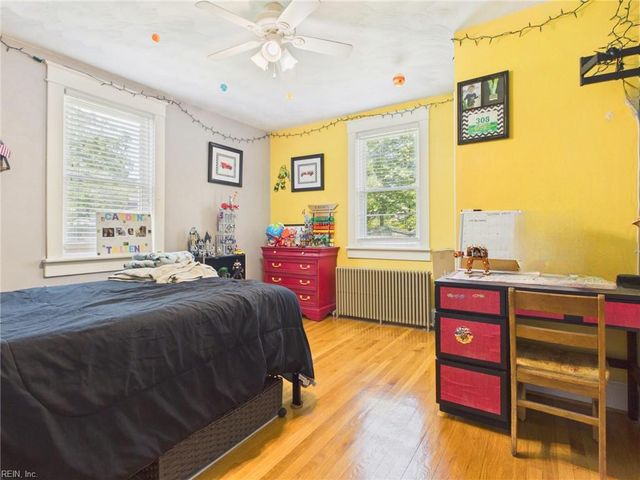 4127 W Greenway CT, Portsmouth, VA 23707