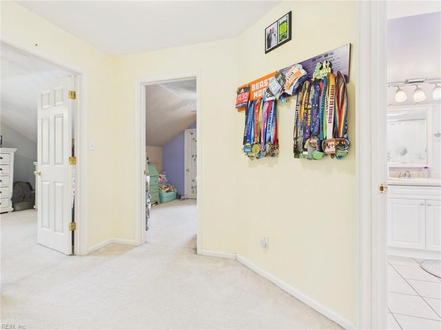 4127 W Greenway CT, Portsmouth, VA 23707