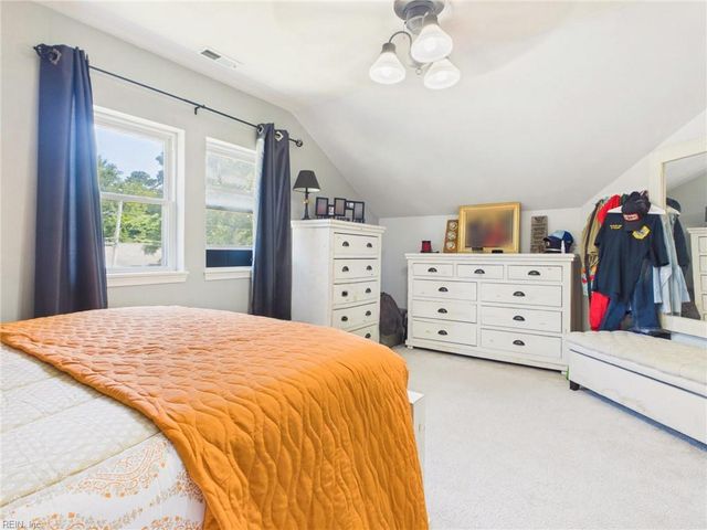 4127 W Greenway CT, Portsmouth, VA 23707