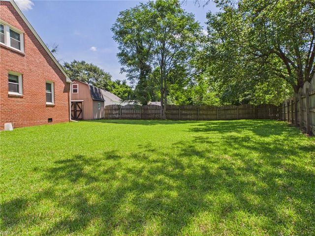 4127 W Greenway CT, Portsmouth, VA 23707