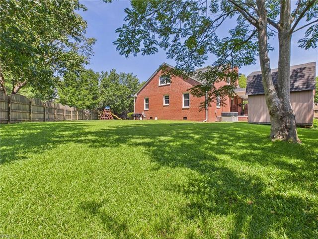 4127 W Greenway CT, Portsmouth, VA 23707
