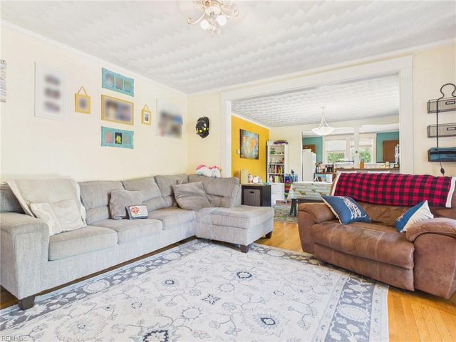 4127 W Greenway CT, Portsmouth, VA 23707