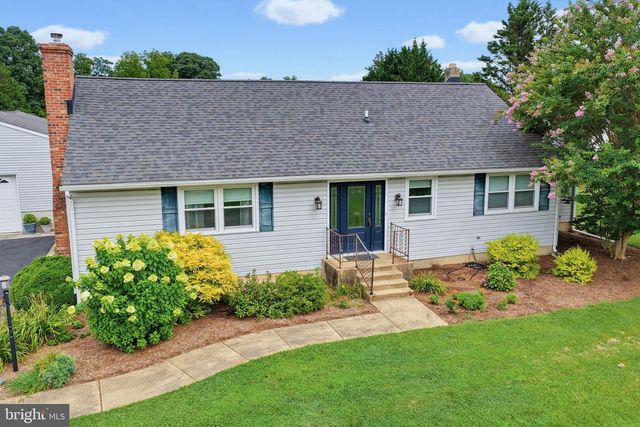 897 BLACKBIRD LANDING RD, Townsend, DE 19734