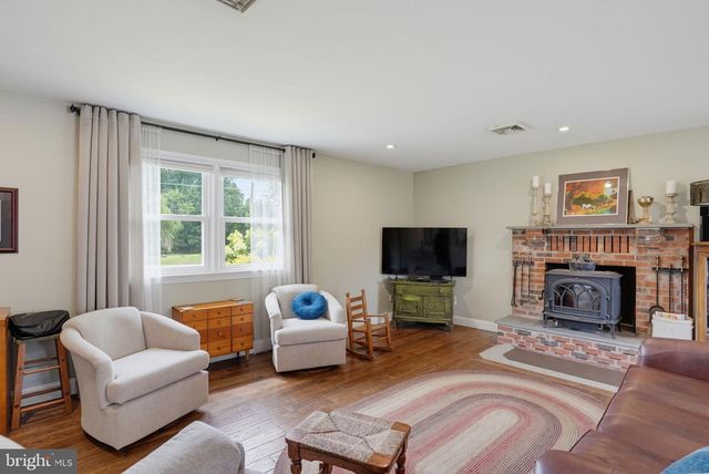 897 BLACKBIRD LANDING RD, Townsend, DE 19734
