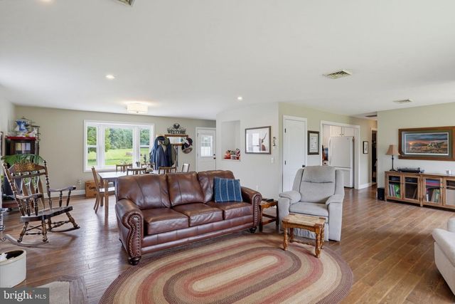 897 BLACKBIRD LANDING RD, Townsend, DE 19734
